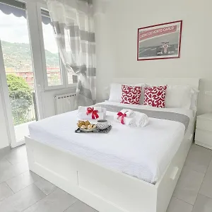liguria-home-4.hotelitalianriviera.com/